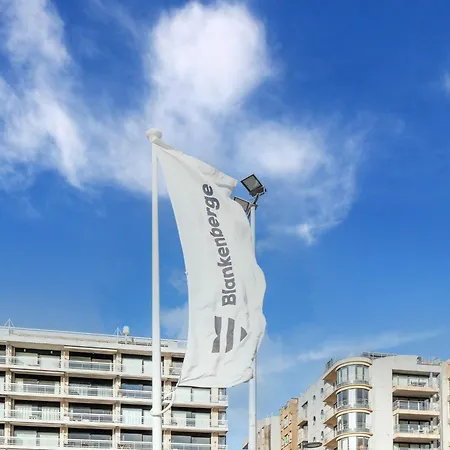 Cozy Duplex Steps From Sea, Cleaning Included Appartement Blankenberge